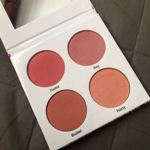 Mally Spring into Love Blush Palette